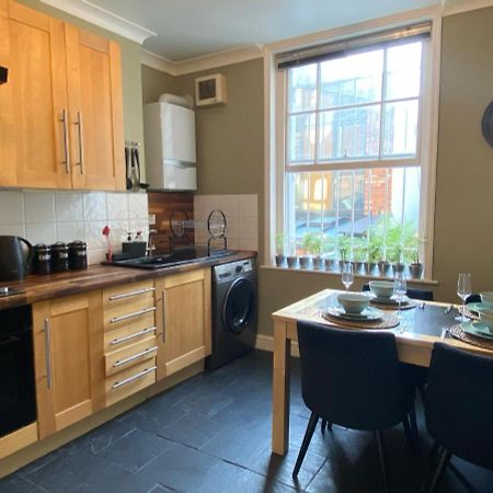 Spacious 2-Bed Flat With Garden, 3 Minutes Walk From Oval Tube Station London Eksteriør bilde